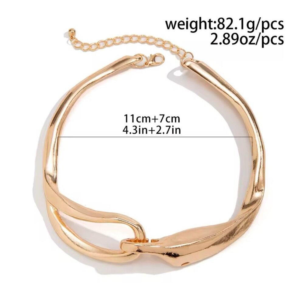 Chunky Metal Buckle Gold Choker Necklace - Picture 3 of 4